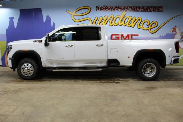 New 2026 GMC Sierra 3500 Denali w/ Technology Package AWD/4WD image 8