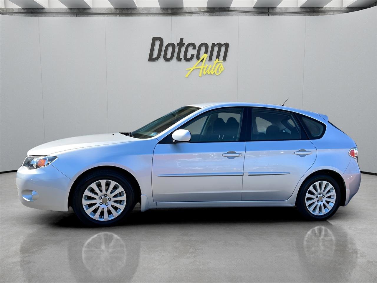 Used 2008 Subaru Impreza 2.5i w/ Popular Equipment Group 3B image 4