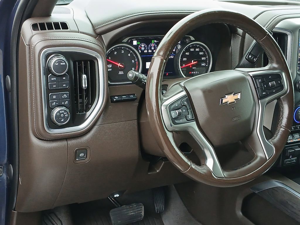 Used 2021 Chevrolet Silverado 1500 LTZ w/ Technology Package AWD/4WD image 18