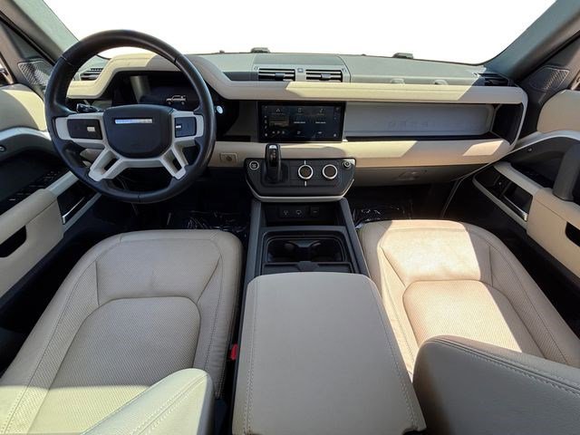 Used 2023 Land Rover Defender 110 SE image 13