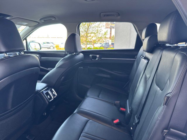Used 2024 Kia Sorento S AWD/4WD image 8