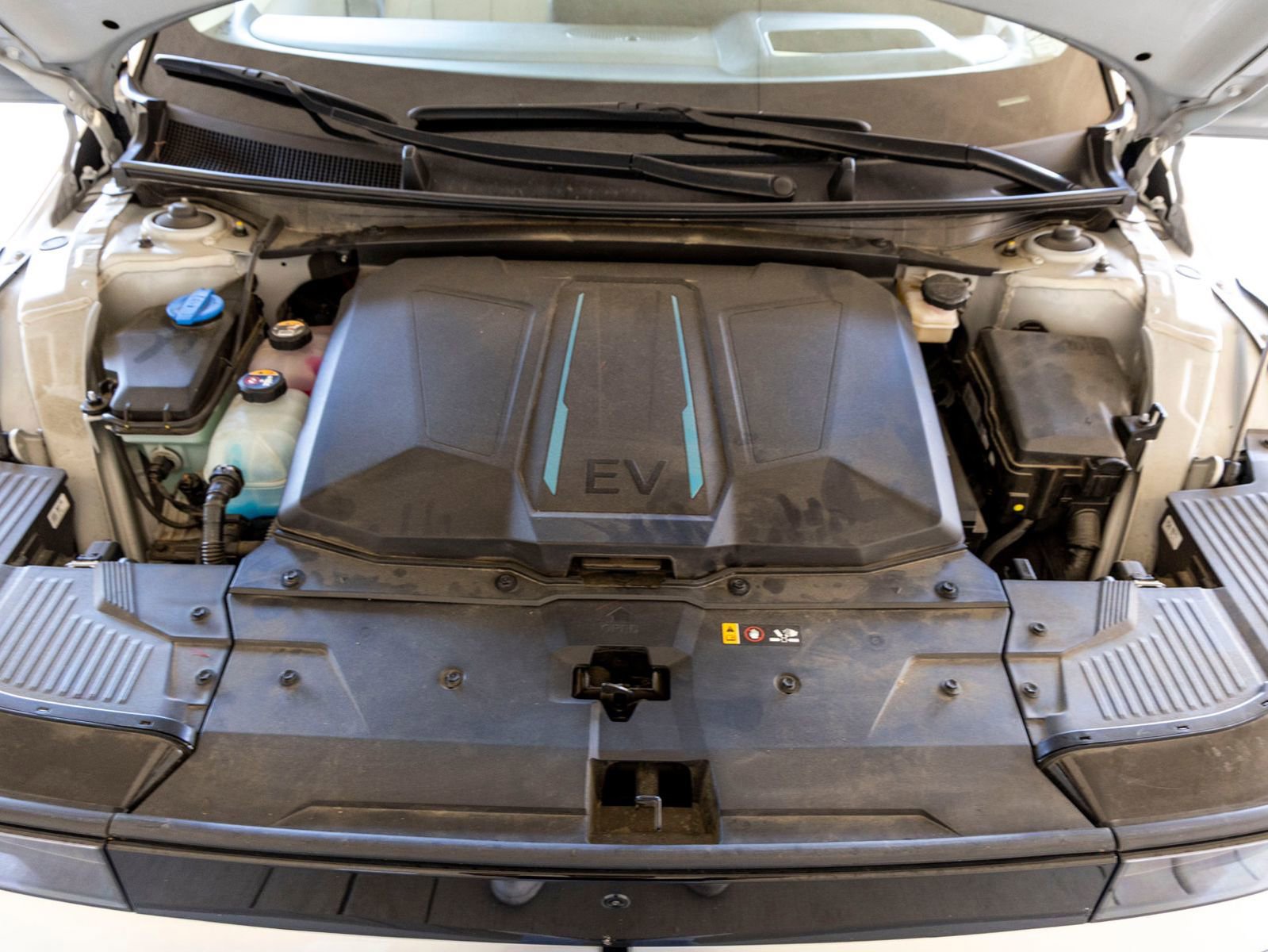 Used 2023 Hyundai Ioniq 5 Limited w/ Cargo Package RWD image 31