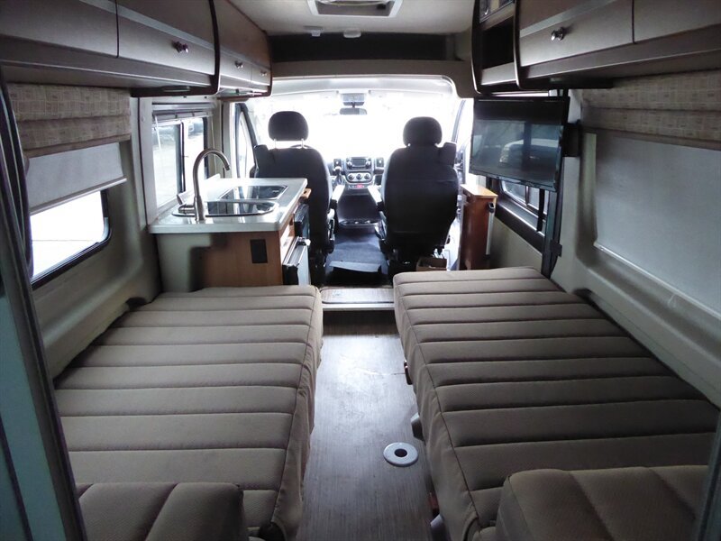 Used 2017 RAM ProMaster 3500 w/ Premium Appearance Group FWD image 31