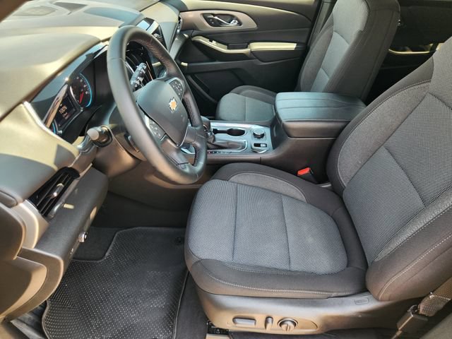 Used 2023 Chevrolet Traverse LT FWD image 13