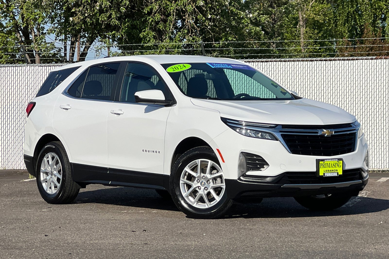 Used 2024 Chevrolet Equinox LT image 2