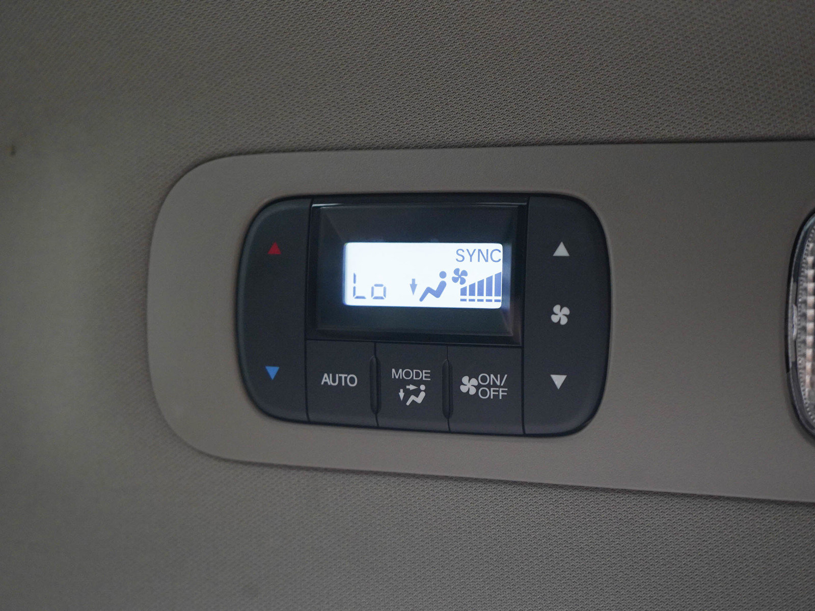 Used 2020 Honda Odyssey Elite image 18