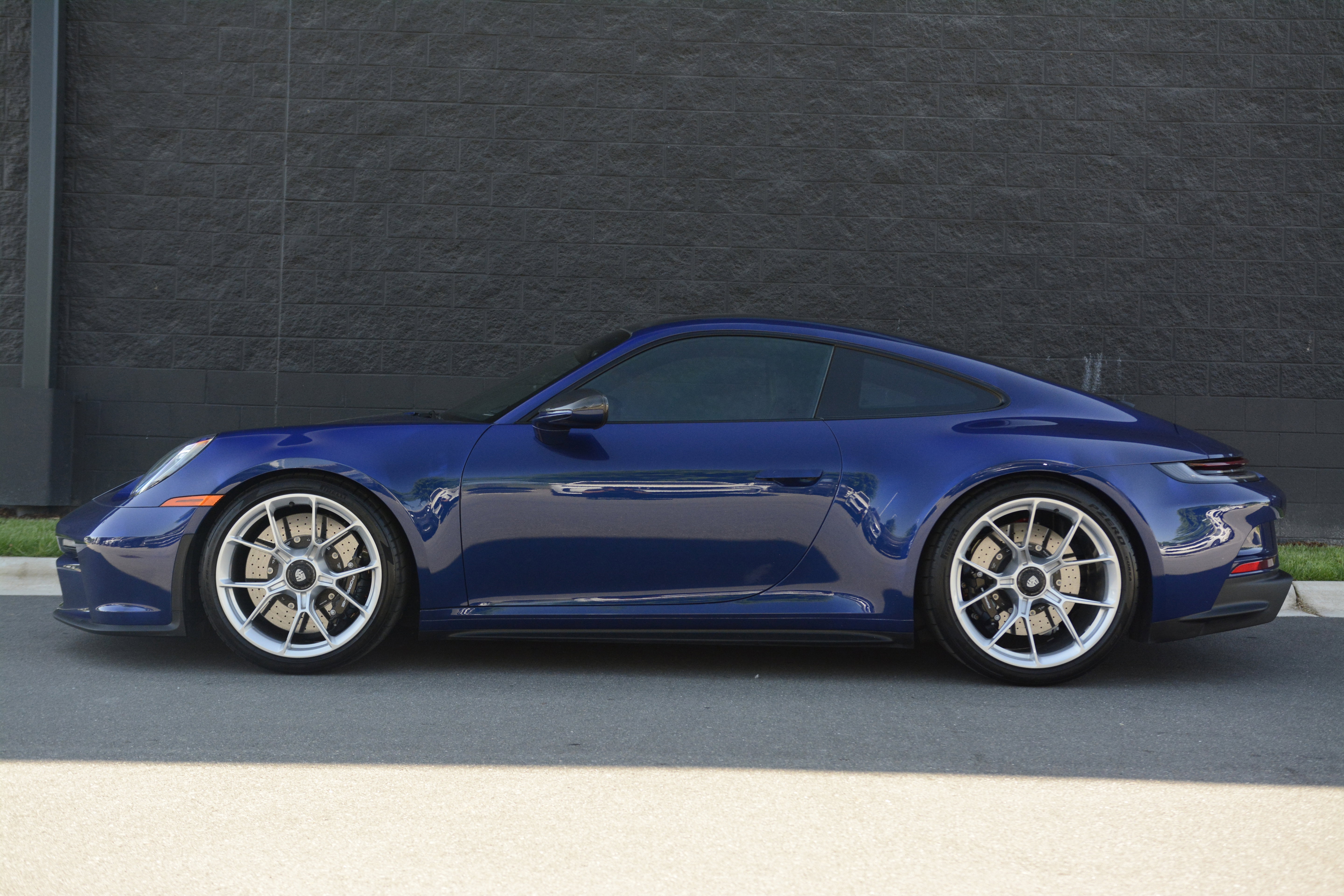 Certified 2022 Porsche 911 GT3 RWD image 2