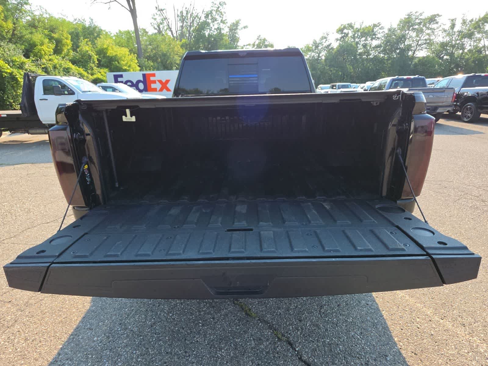 Used 2024 GMC Sierra 3500 Denali Ultimate AWD/4WD image 38
