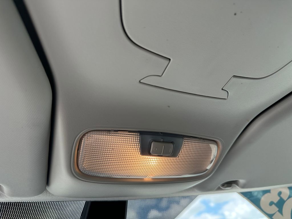 Used 2023 Ford Transit Connect XL image 18