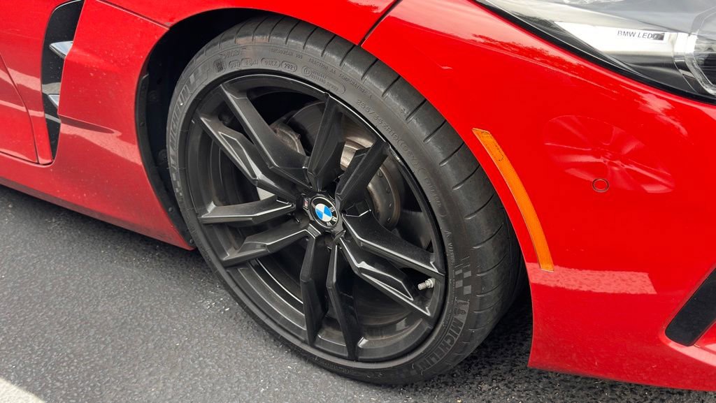 Certified 2022 BMW Z4 sDrive30i w/ Premium Package RWD image 4