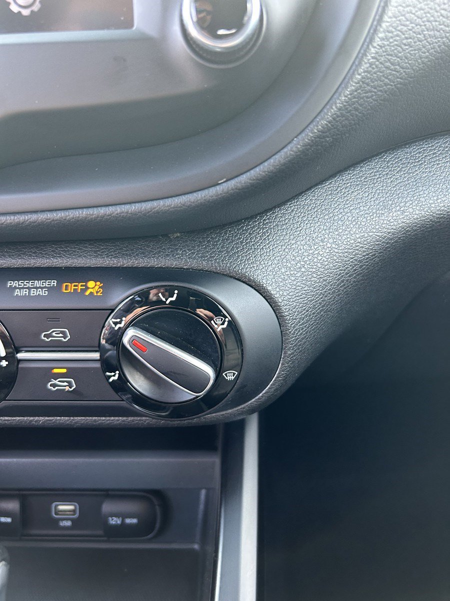 Used 2024 Kia Soul LX w/ Option Group 015 FWD image 24