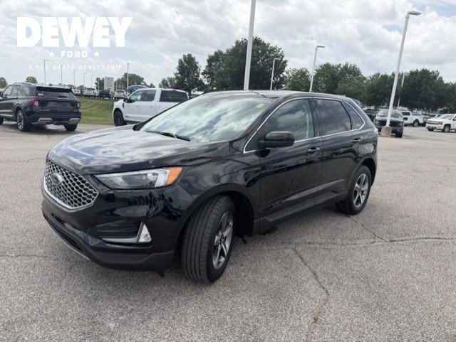 Used 2024 Ford Edge SEL w/ Convenience Package AWD/4WD image 3