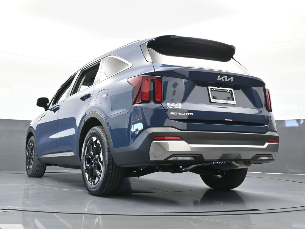 Used 2025 Kia Sorento S w/ Panoramic Sunroof Package image 59