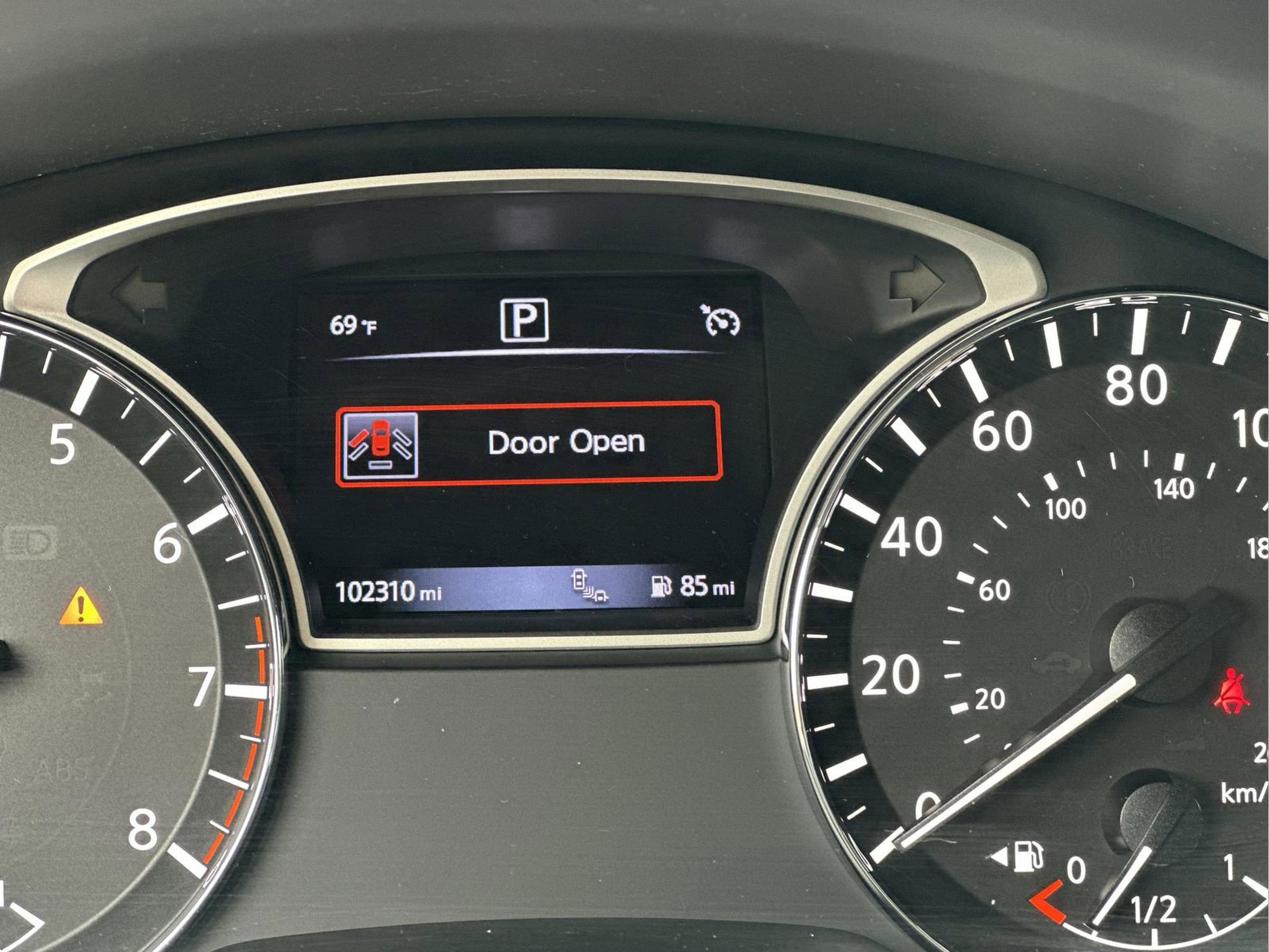 Used 2017 Nissan Altima 2.5 SL w/ Moonroof Package image 10