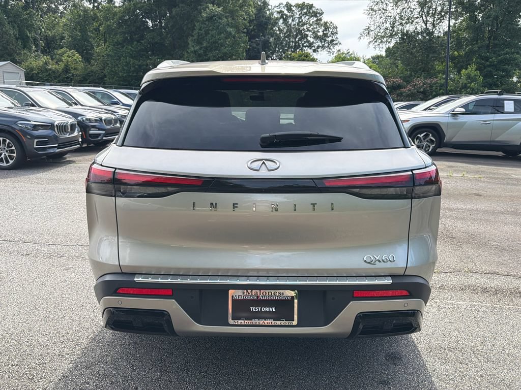 Used 2023 INFINITI QX60 Luxe w/ Cargo Package FWD image 6