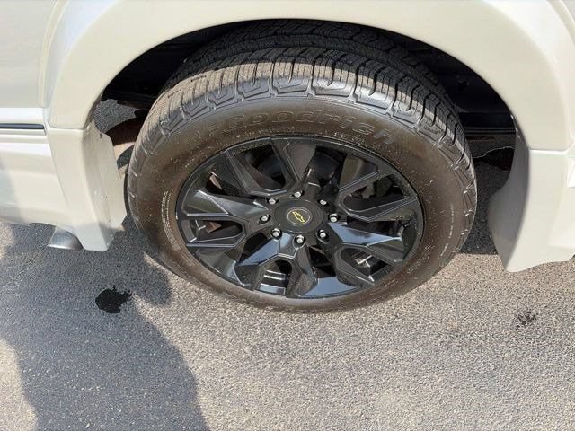 Used 2023 Chevrolet Express 2500 RWD image 39