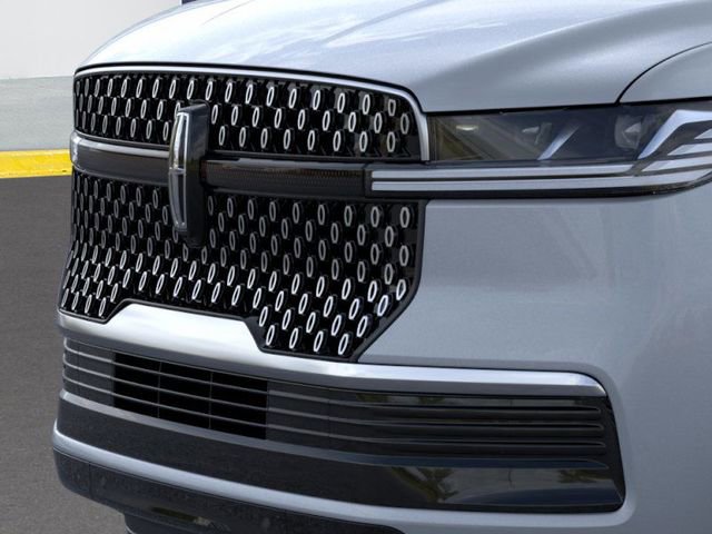 New 2025 Lincoln Navigator Reserve image 17