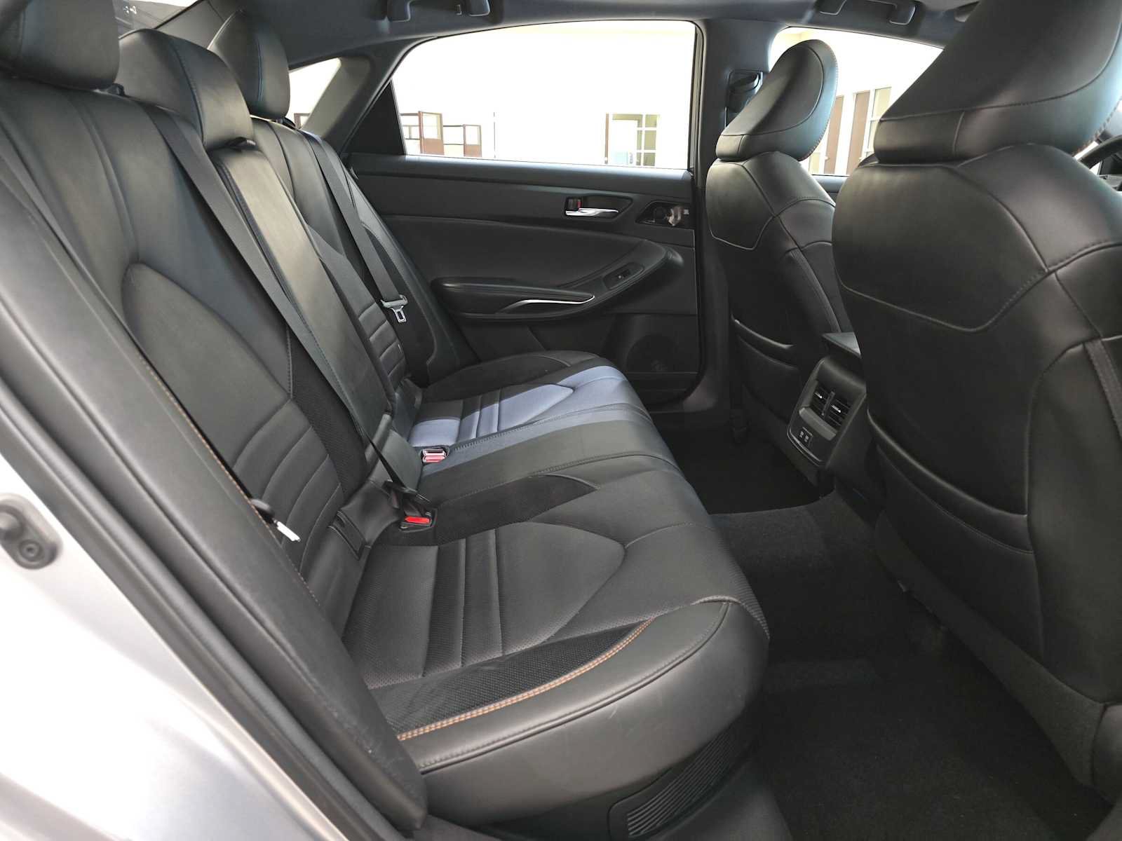 Certified 2020 Toyota Avalon XSE w/ All Weather Liner Package FWD image 26