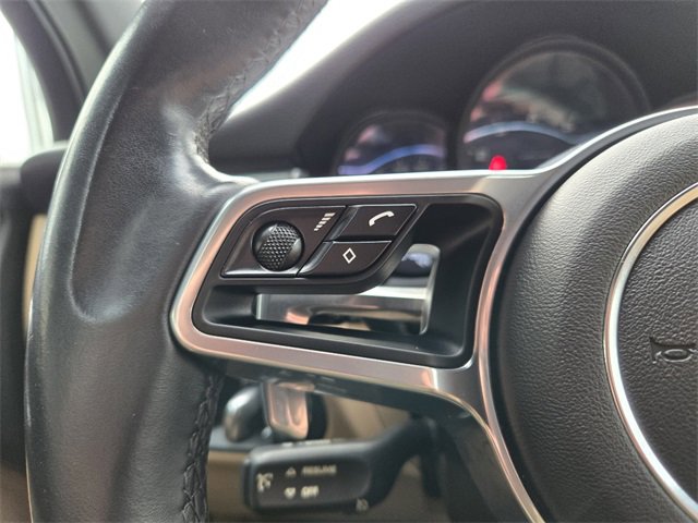 Used 2020 Porsche Macan image 23
