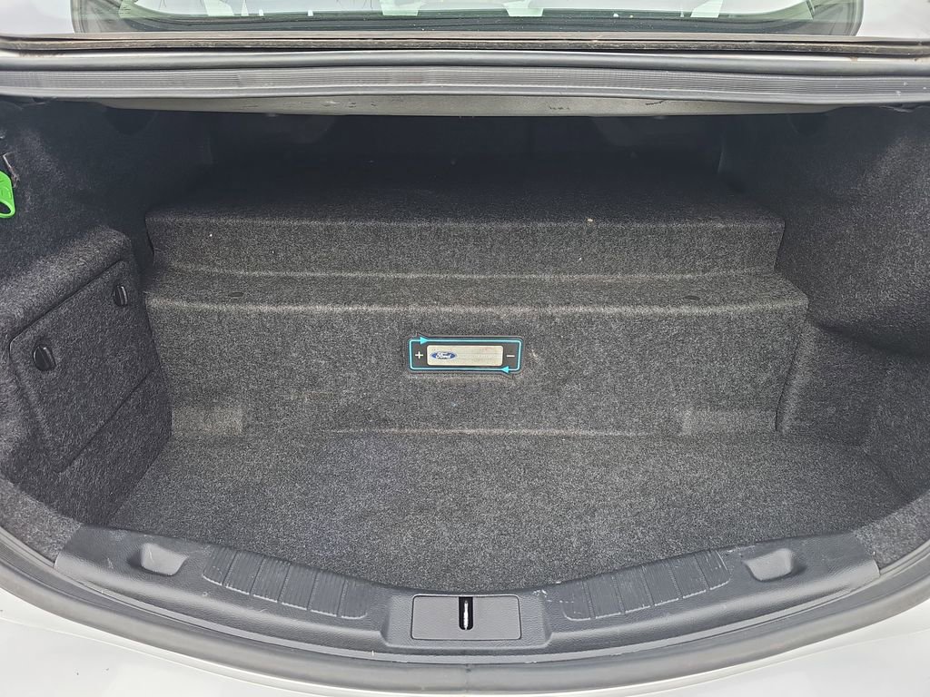 Used 2017 Ford Fusion Energi SE image 12