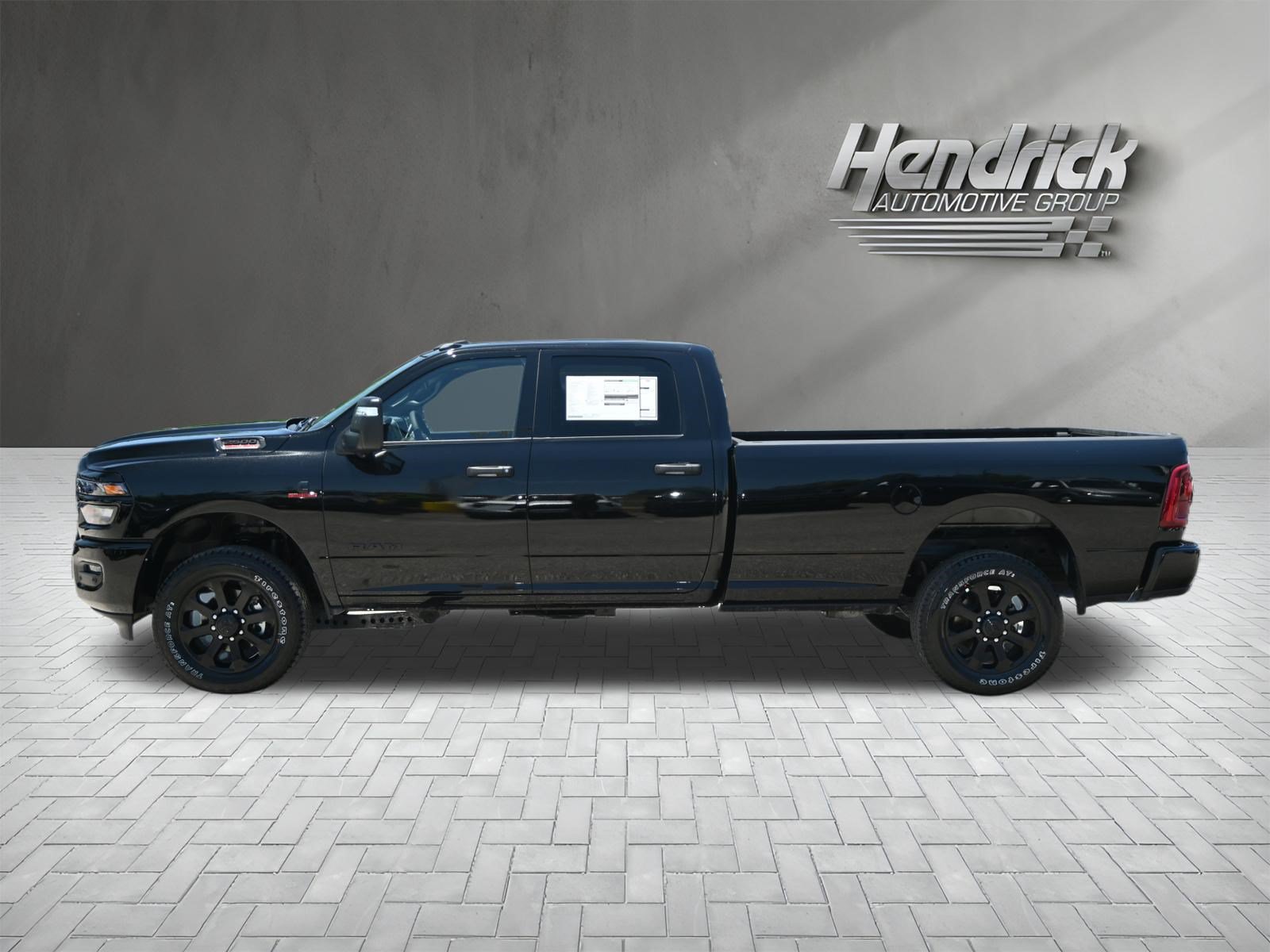 New 2026 RAM 2500 Big Horn AWD/4WD image 6