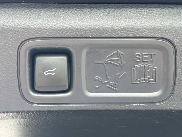Used 2023 Ford Expedition Max Platinum RWD image 15