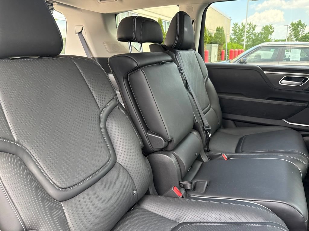 Certified 2026 INFINITI QX80 Luxe w/ Cargo Package AWD/4WD image 30