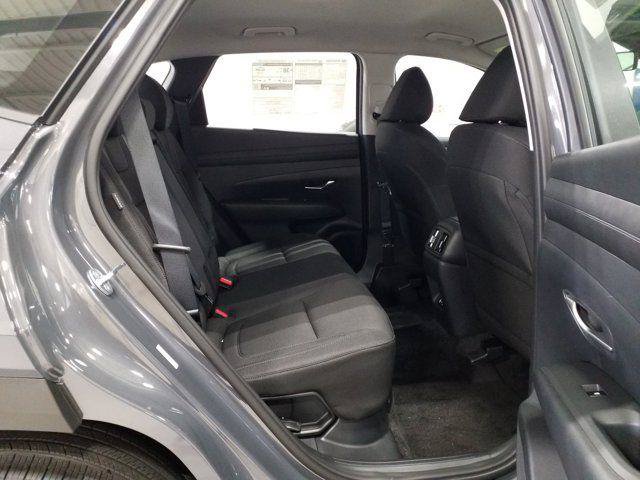 Used 2026 Hyundai Tucson Blue SE w/ Tow & Go Package AWD/4WD image 18
