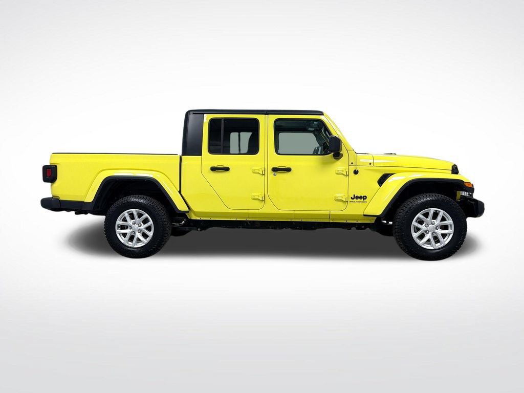Used 2023 Jeep Gladiator Sport AWD/4WD image 10