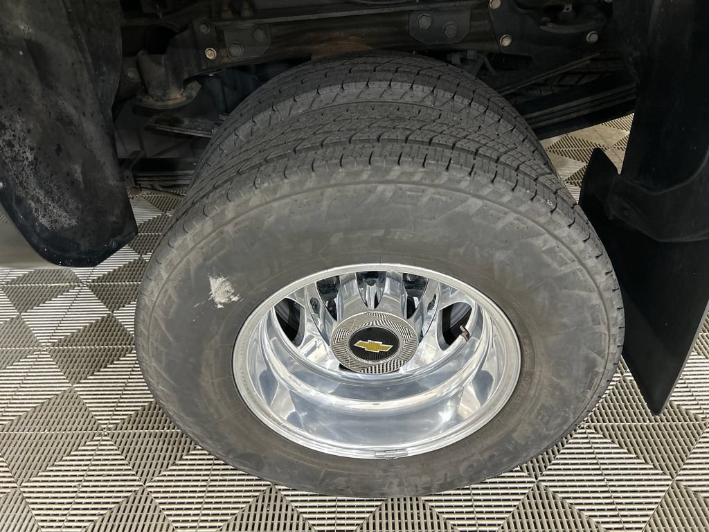 Used 2019 Chevrolet Silverado 3500 High Country w/ Duramax Plus Package AWD/4WD image 11