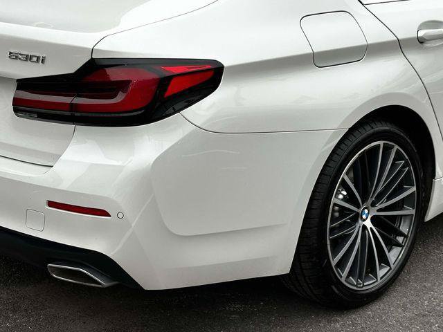 Used 2023 BMW 530i xDrive w/ Premium Package AWD/4WD image 11