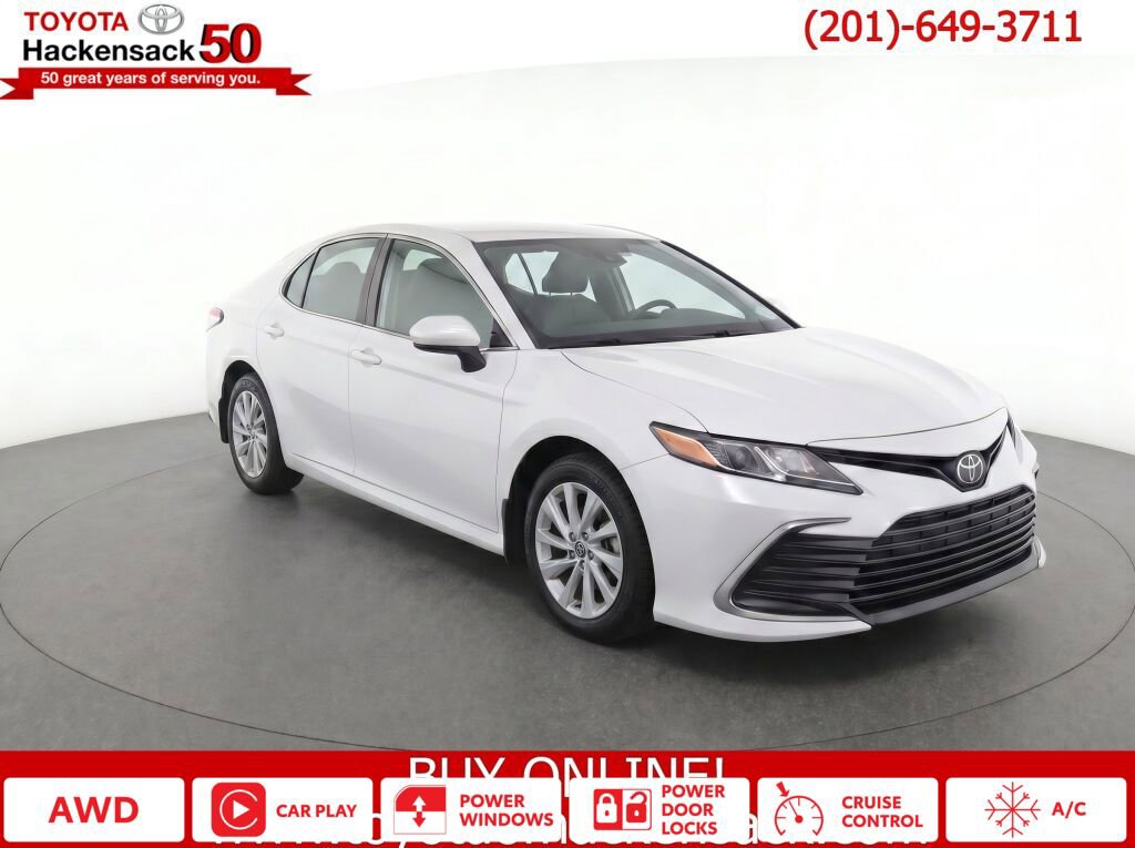 Used 2022 Toyota Camry LE AWD/4WD image 1
