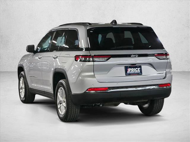 Used 2024 Jeep Grand Cherokee Laredo X RWD image 8