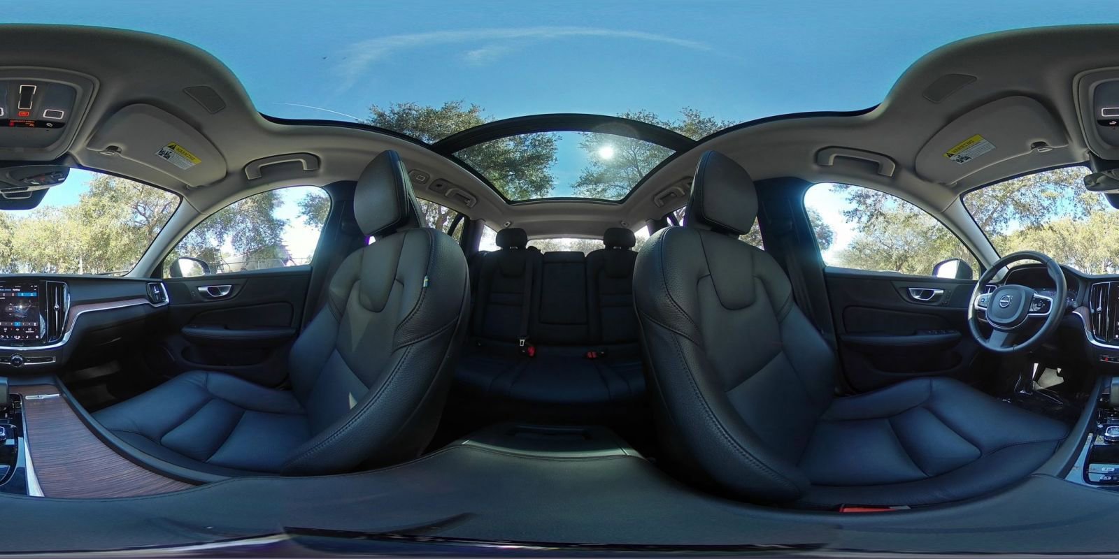 Used 2025 Volvo V60 B5 Cross Country Plus image 45