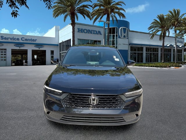 Used 2025 Honda Accord Sport image 3