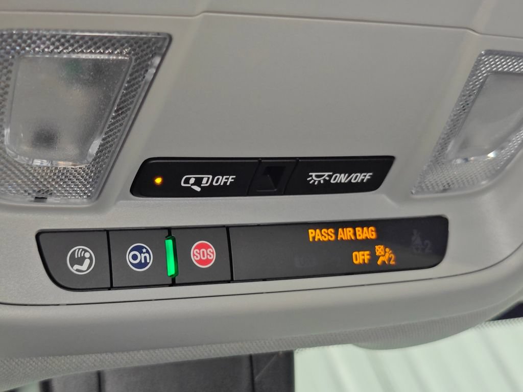 Used 2024 Chevrolet Equinox LT FWD image 9