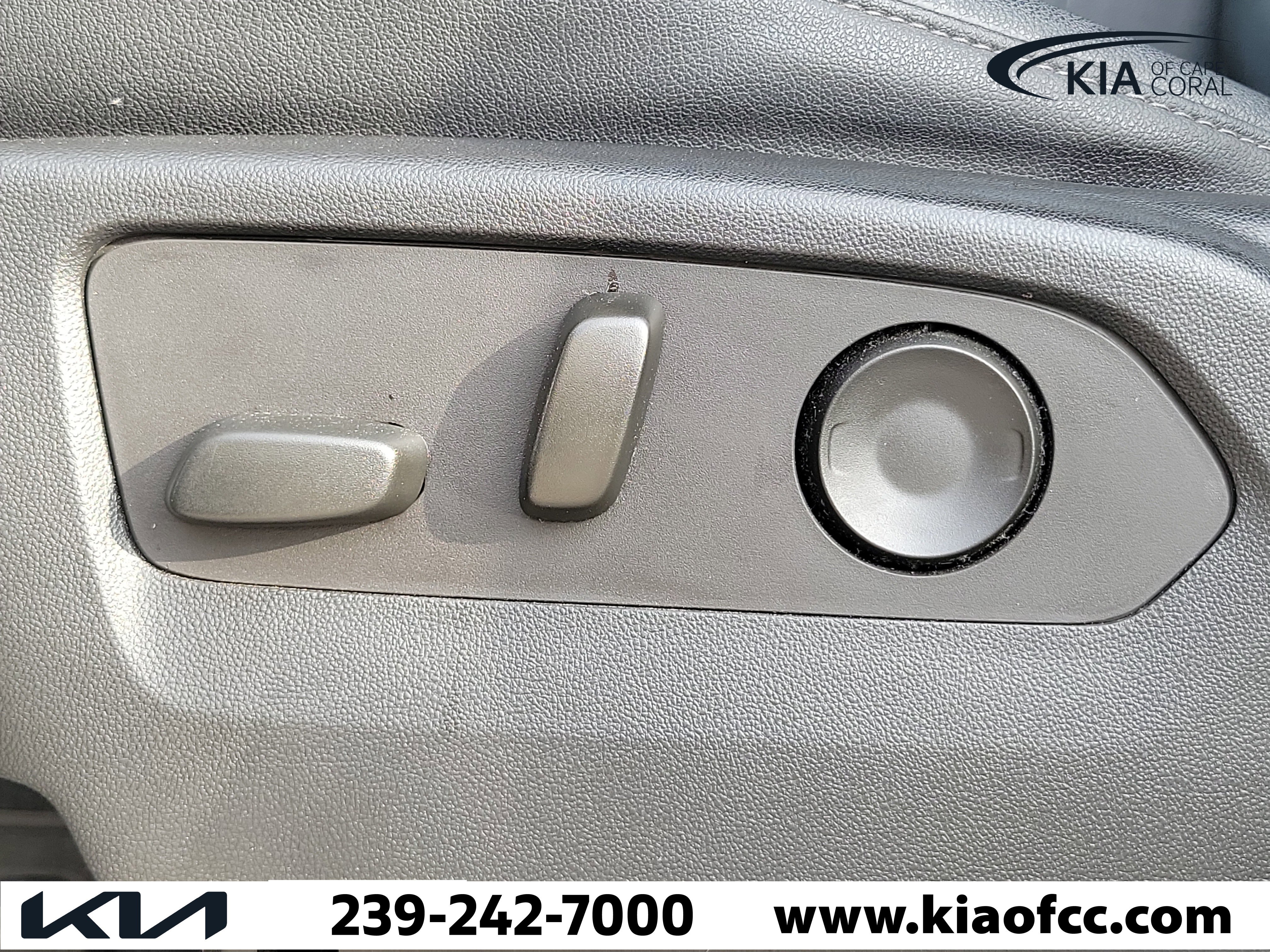 Used 2022 Chevrolet Tahoe Z71 image 19