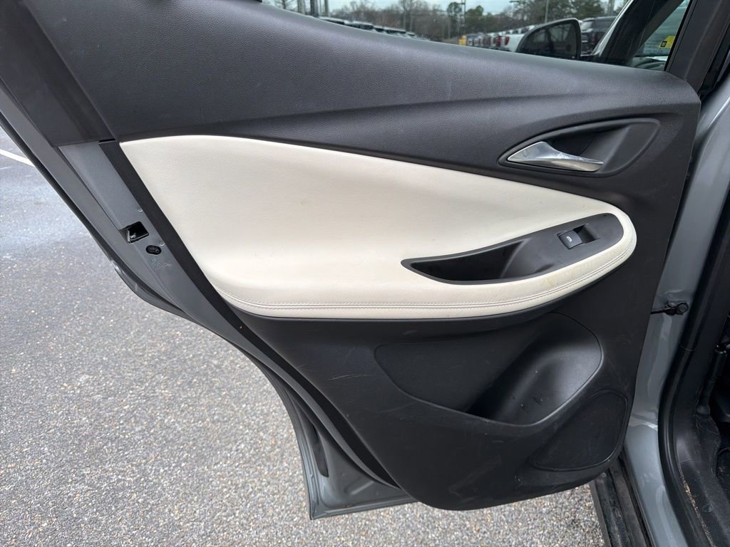 Used 2025 Buick Encore GX Sport Touring image 15