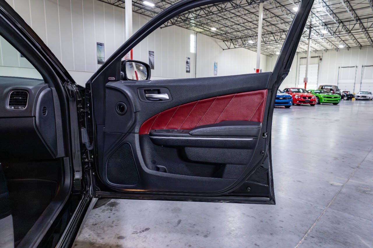 Used 2020 Dodge Charger Scat Pack RWD image 28