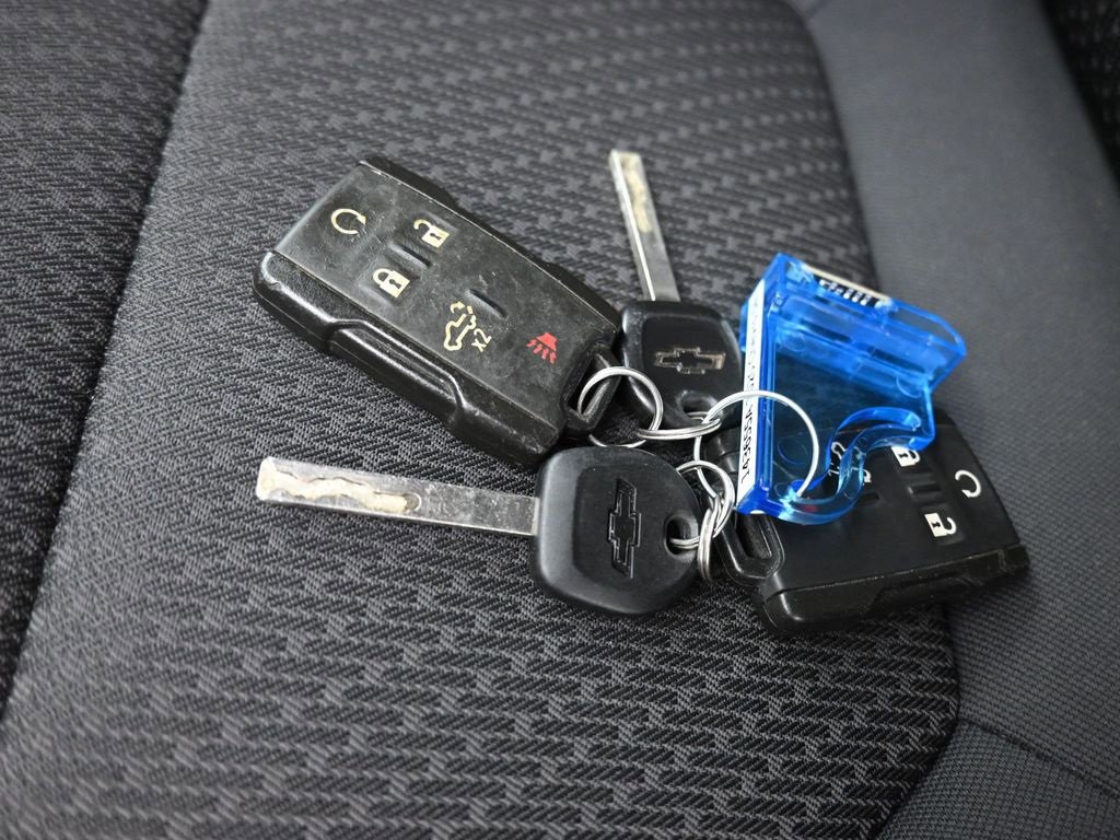 Used 2020 Chevrolet Silverado 1500 Custom image 45