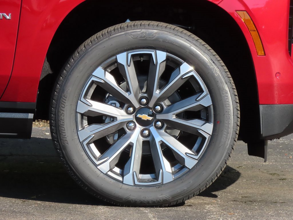 New 2026 Chevrolet Suburban High Country image 18