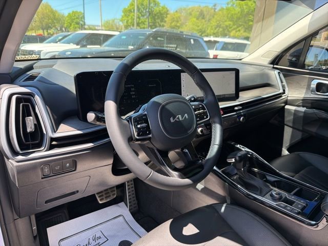 Used 2024 Kia Sorento SX image 10