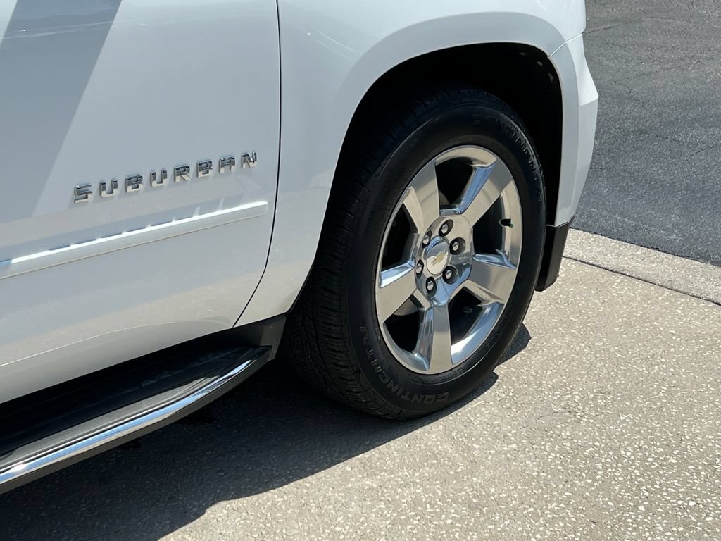 Used 2017 Chevrolet Suburban Premier AWD/4WD image 33