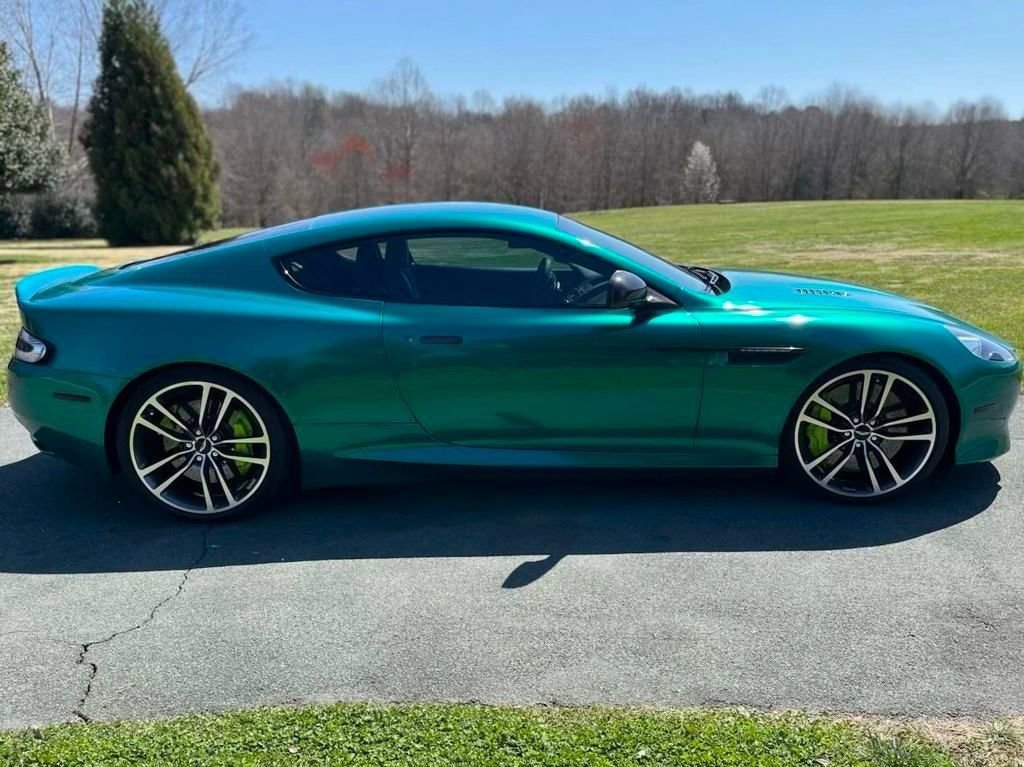 Used 2015 Aston Martin DB9 Coupe RWD image 17