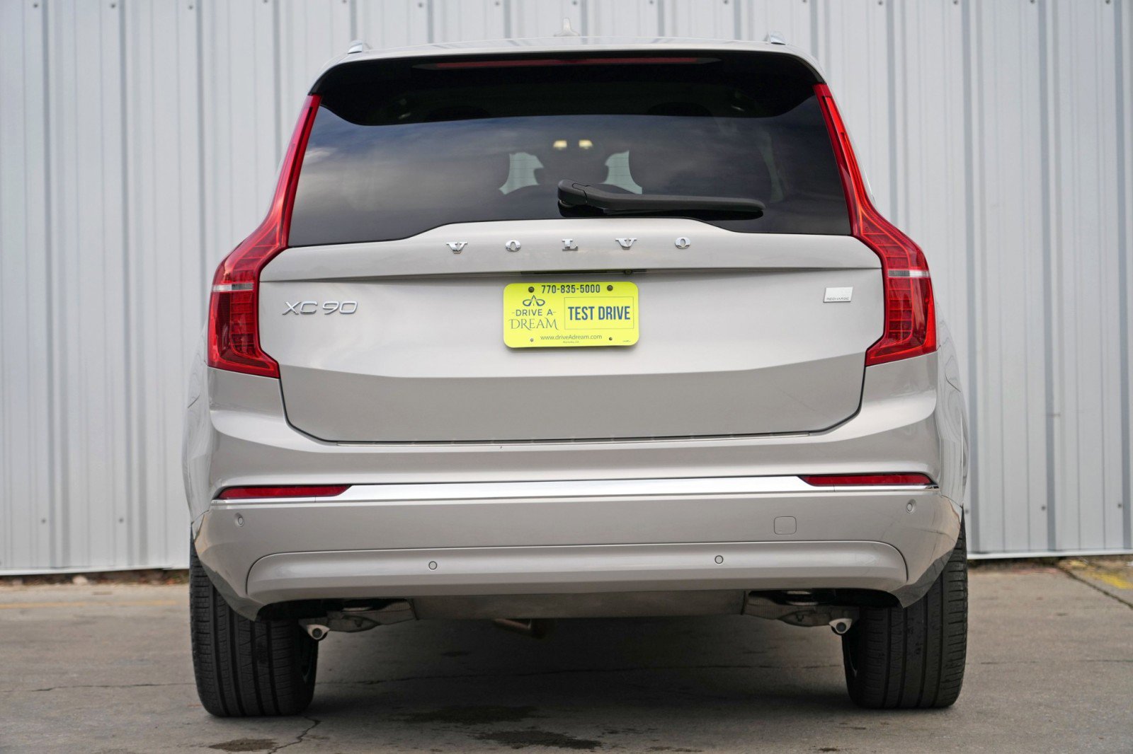 Used 2024 Volvo XC90 T8 Plus w/ Protection Package Premier image 11