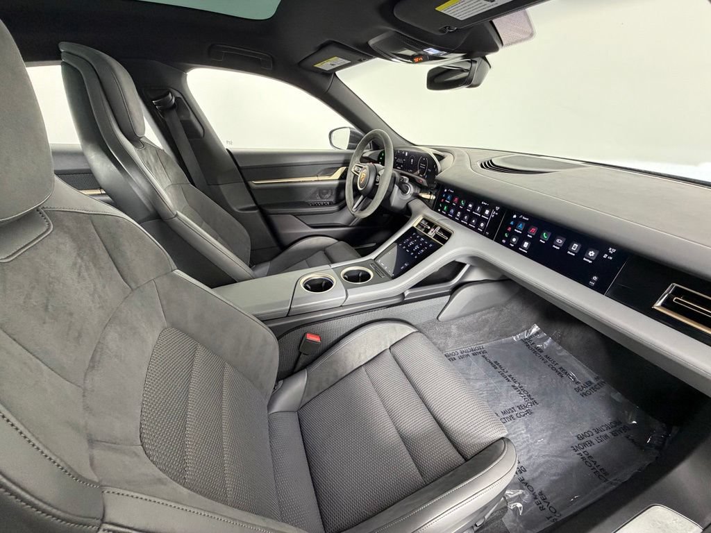 Used 2021 Porsche Taycan 4S AWD/4WD image 42