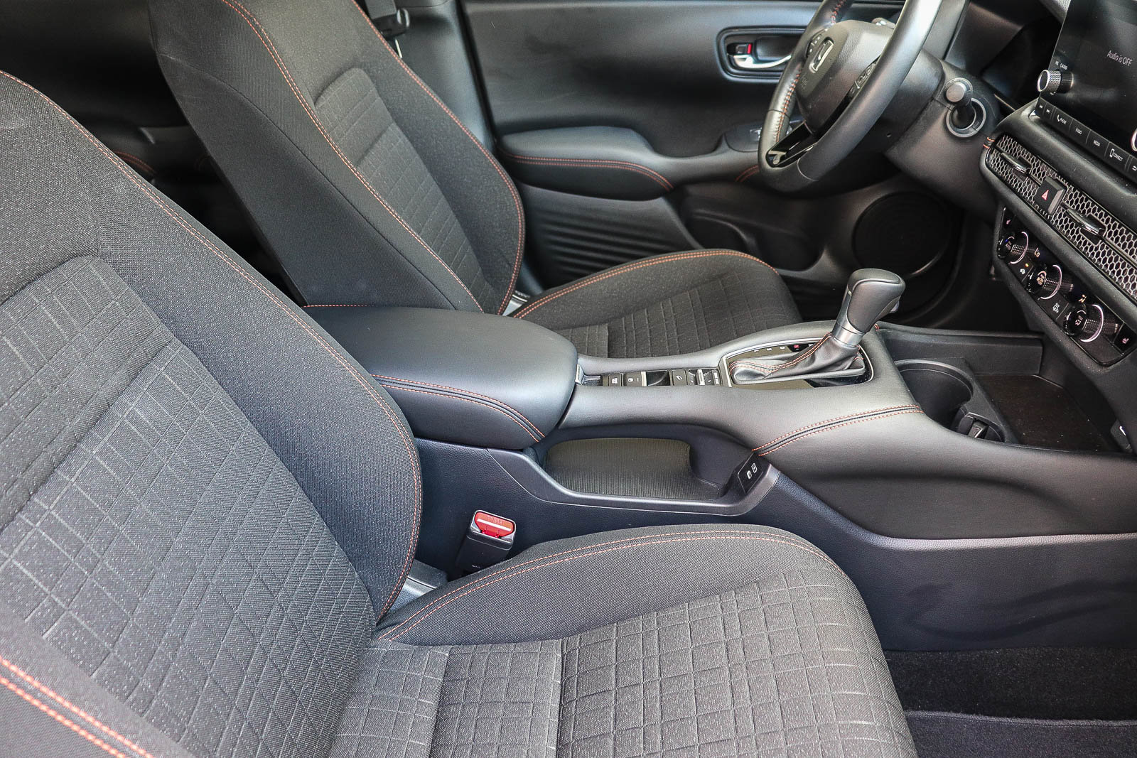 Certified 2024 Honda HR-V Sport image 19