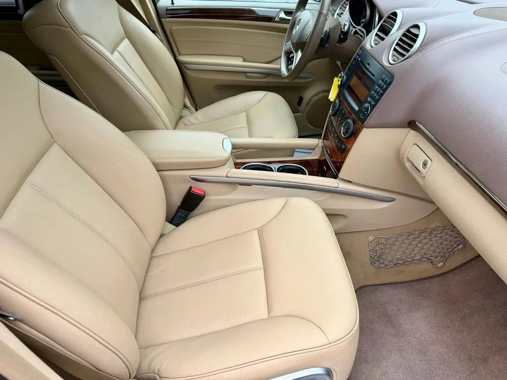 Used 2012 Mercedes-Benz GL 450 4MATIC image 19