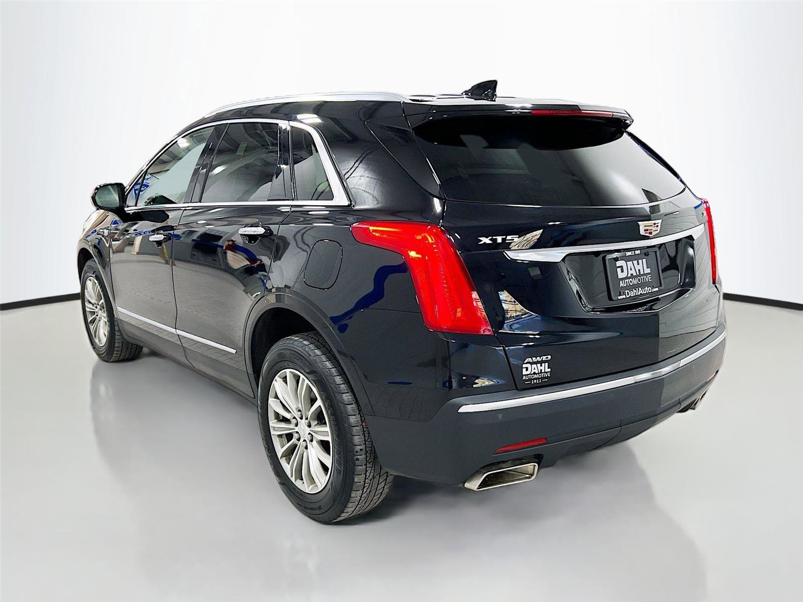 Used 2017 Cadillac XT5 Luxury image 5