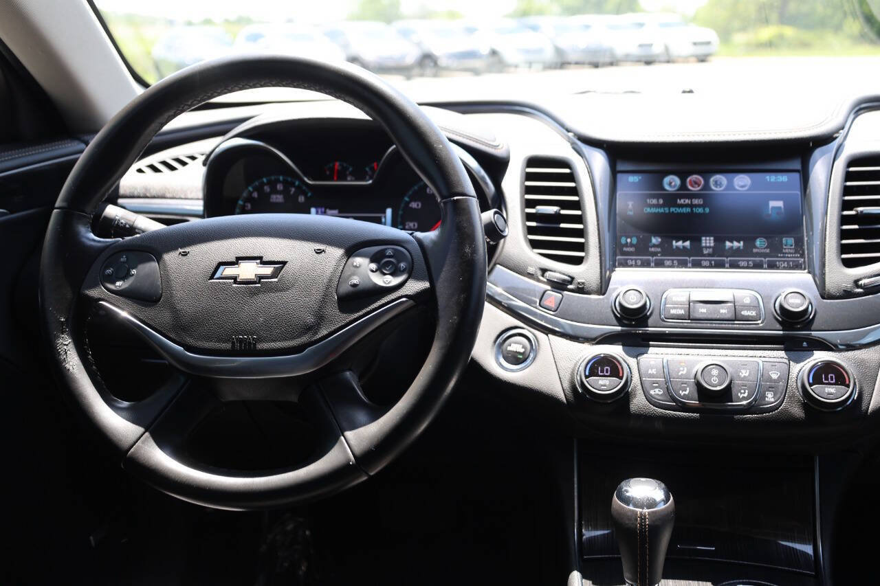 Used 2019 Chevrolet Impala Premier FWD image 22